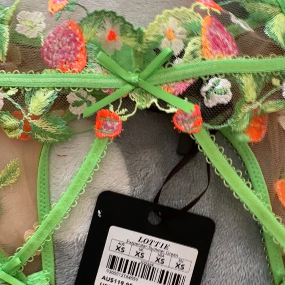 LOTTIE SUSPENDER - Picture 10 of 10